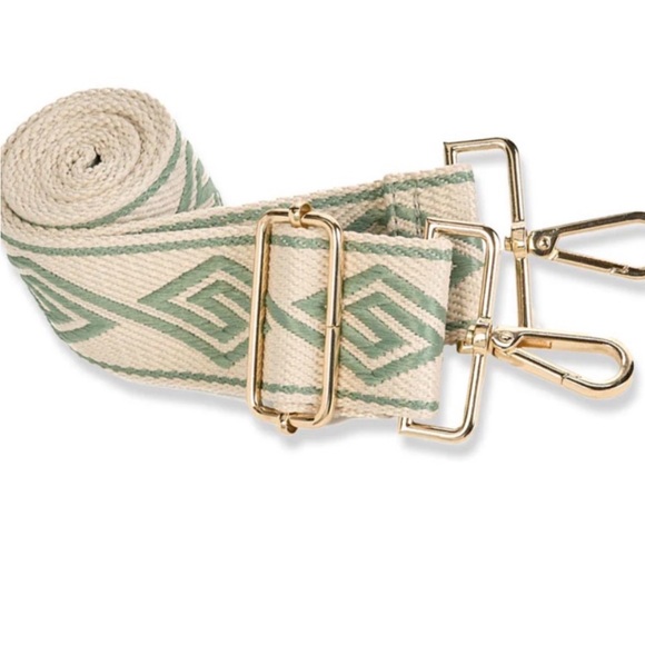 Wanderfull Quilted Sage Crossbody Convertible Hydrobag Waterbottle Purse NWT - Picture 9 of 16